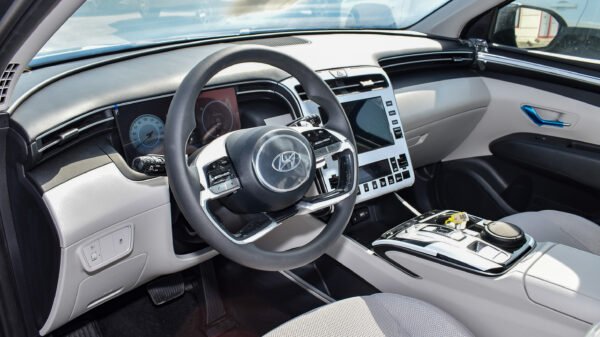 Hyundai Tucson 1.6L Turbo AT (2024 Model) GCC Spec’s - Amazon Grey color - Image 14