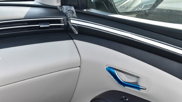 Hyundai Tucson 1.6L Turbo AT (2024 Model) GCC Spec’s - Amazon Grey color - Image 7