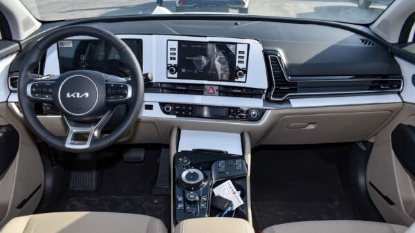 KIA Sportage 1.6L MID Option AT (2024 Model) GCC Spec’s - Image 9