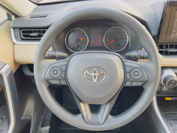 Toyota RAV4 2.5L 4WD GLE AT with Radar GCC Spec’s (2022 Model) - Image 5