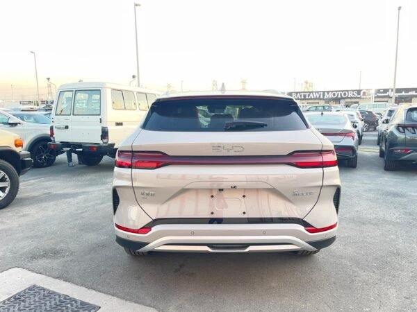 BYD Song PLUS New Energy 2025 EV 605KM flagship model - Image 7
