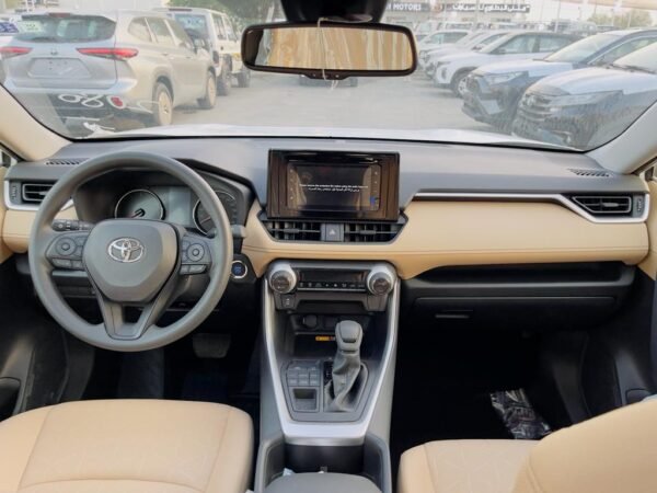Toyota RAV4 2.5L 4WD GLE AT with Radar GCC Spec’s (2022 Model) - Image 13
