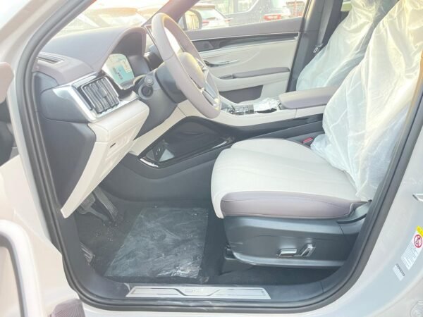 BYD Song PLUS New Energy 2025 EV 605KM flagship model - Image 20