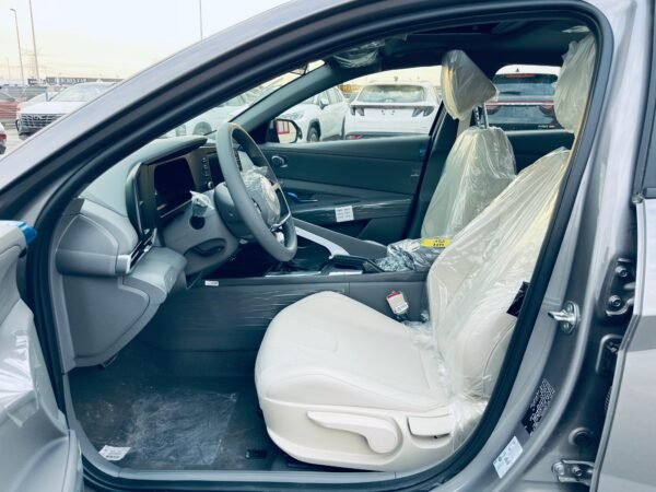 Hyundai Elantra 1.6L 2024 GCC Spec's - Image 9