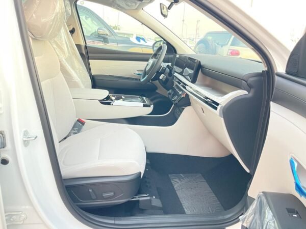 Hyundai Tucson 1.6L Turbo 2025 GCC Spec's - Image 13