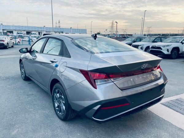 Hyundai Elantra 1.6L 2024 GCC Spec's - Image 6
