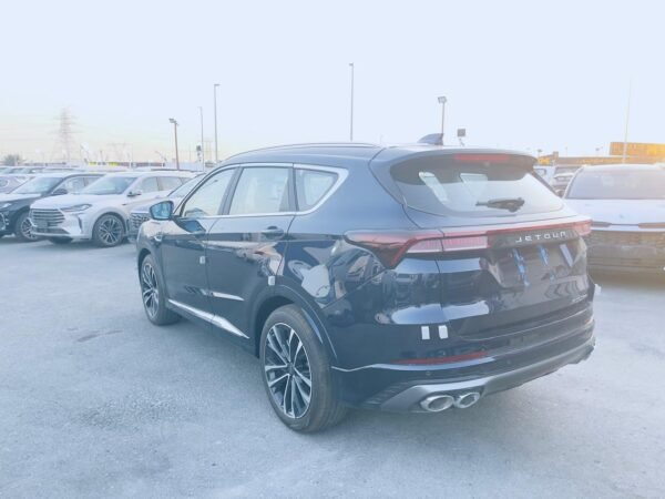 Jetour X70 Plus 1.6L Luxury 2025 - Image 8