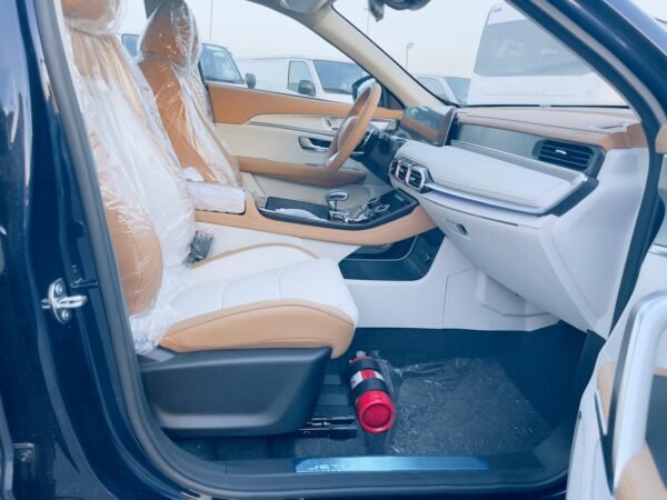 Jetour X70 Plus 1.6L Luxury 2025 - Image 21
