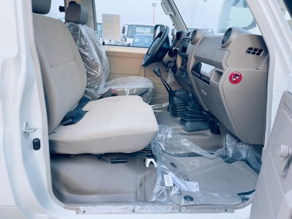 Toyota Land Cruiser 78 2.8L Turbo 2025 - Image 10