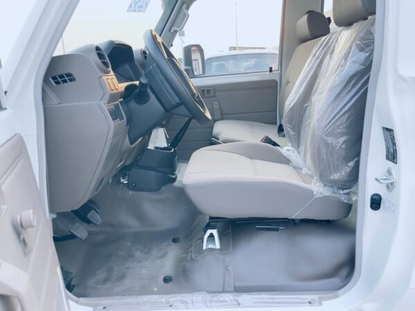 Toyota Land Cruiser 78 2.8L Turbo 2025 - Image 12