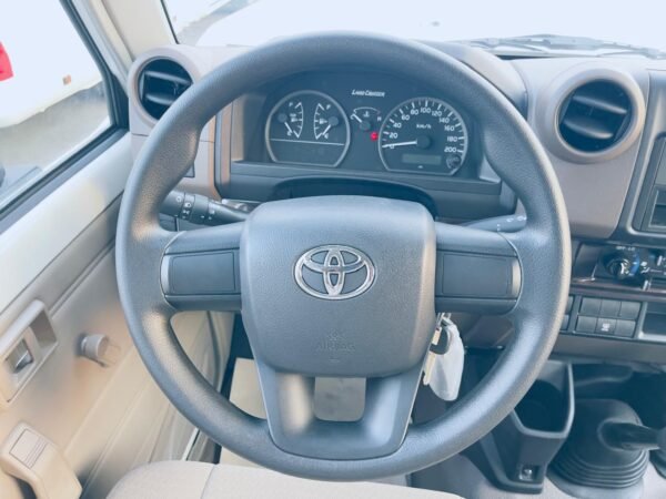 Toyota Land Cruiser 78 2.8L Turbo 2025 - Image 15