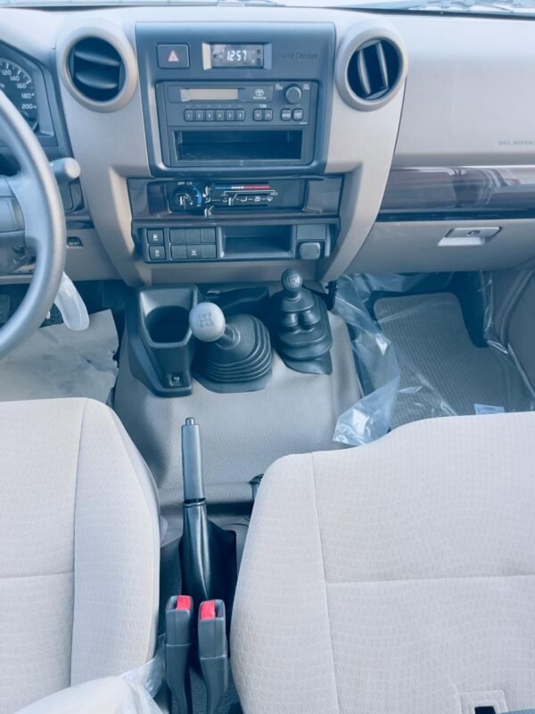 Toyota Land Cruiser 78 2.8L Turbo 2025 - Image 17